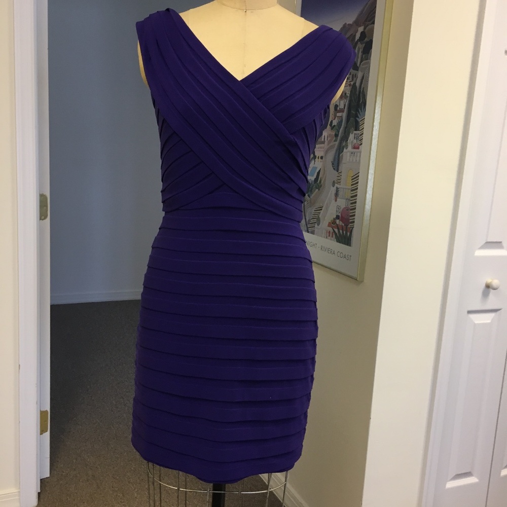 Dress - Picture 4 of 7
